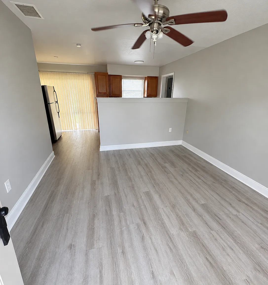 4 bed, 1300 sqft, $2,200 — Photo 3
