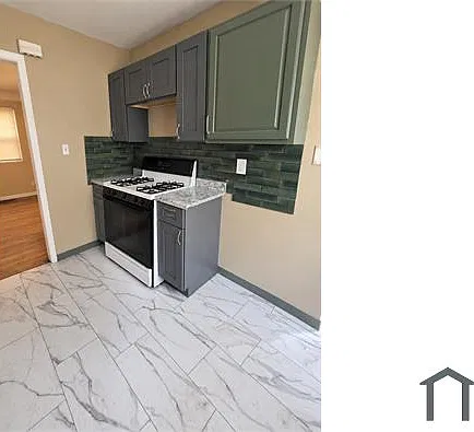 5 bed, 1600 sqft, $1,600 — Photo 2