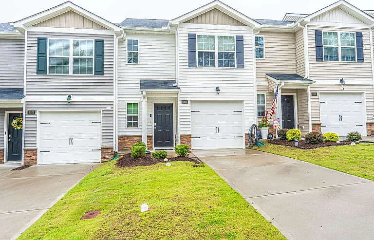 3103 Alibird Ln — Photo 1
