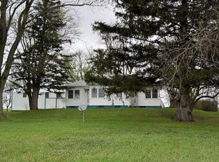 827 N 3450th Rd, Utica, IL 61373