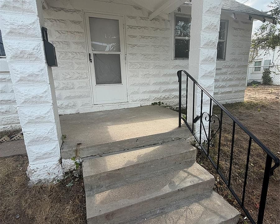 1st image of 7414 E 12th Avenue