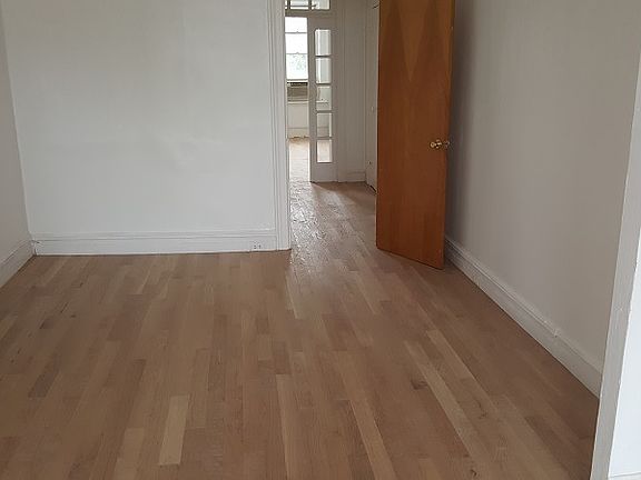 5th image of 6154 Eliot Ave #2