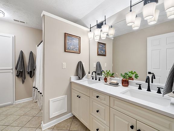 5th image of 3911 Dodson Chapel Rd APT 16