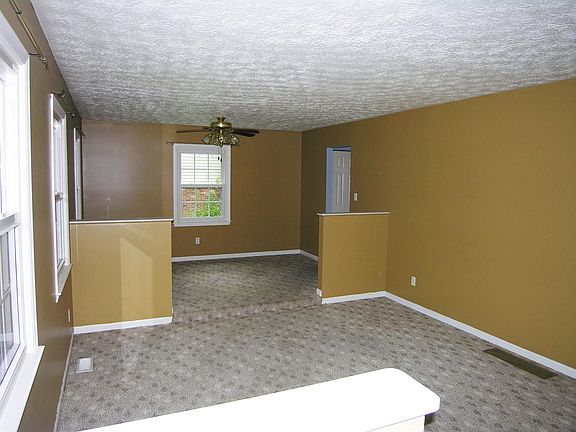 4th image of 320 Atwood Dr