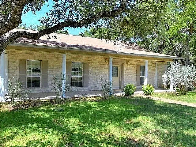 Building Photo - 4311 Miramar Dr