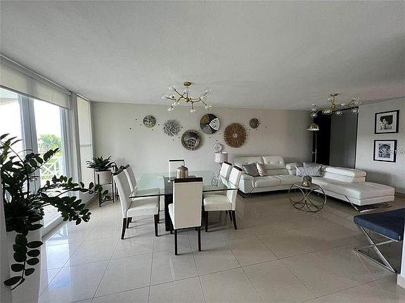 3rd image of Villas De Caguas Real Golf & Country Clb #524