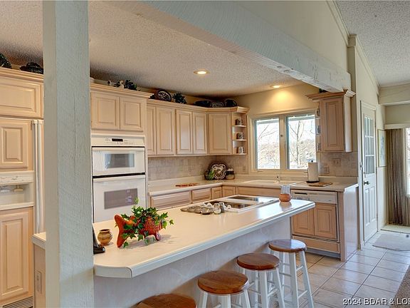 5th image of 115 Casco Ct