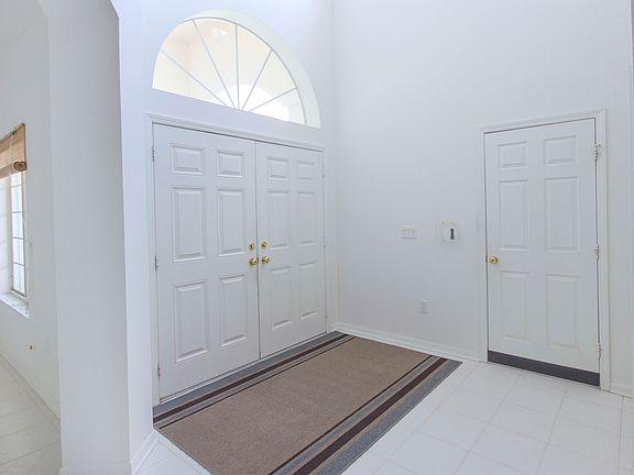 2nd image of 25511 Bruford Blvd