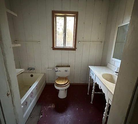 4th image of 1489 Lower South Fork Rd