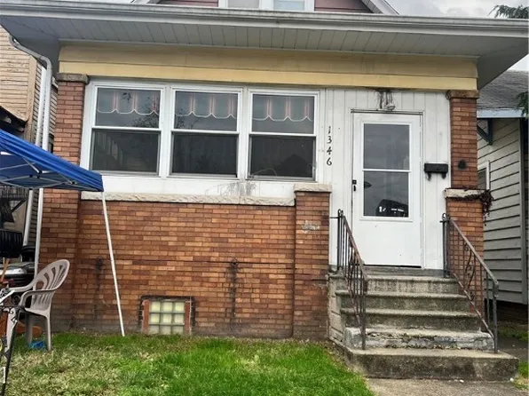 1346 Oak Grove Ave, Steubenville, OH 43952