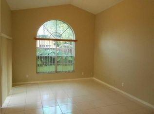 10441 Buenos Aires St, Hollywood, FL 33026