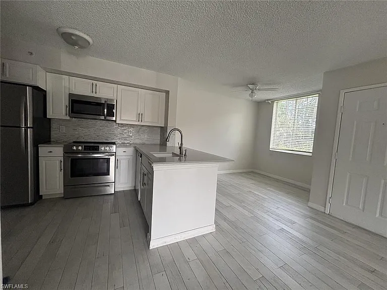 1260 Wildwood Lakes Blvd #107 — Photo 9