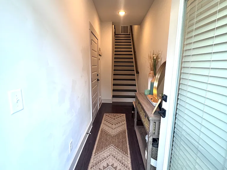1122 Wesley Terrace Ave — Photo 7