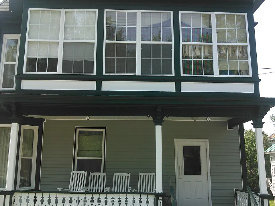 121 Pleasant St #5