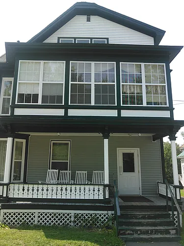 121 Pleasant St #5 Photo 1