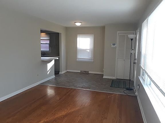 4th image of 17333 Roy St