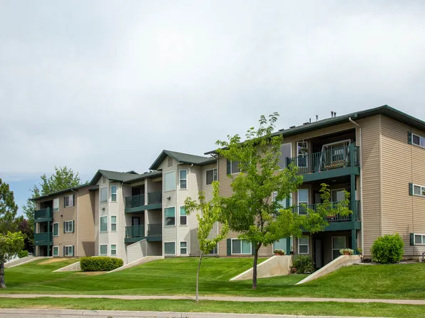 Hanbury Manor Apartments