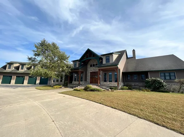 9689 8a Rd, Plymouth, IN 46563