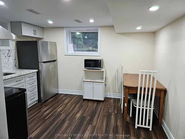 46 Appleby Dr #BASEMENT — Photo 3