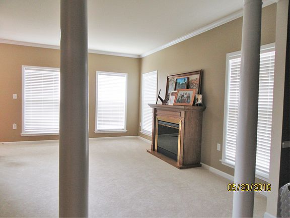 Formal Living Room 16' x 17'
