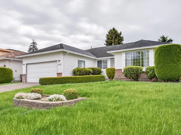 15320 29th Ave, Surrey, BC V4P 1G5