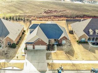 121 Greythorne Dr, Madison, AL 35758