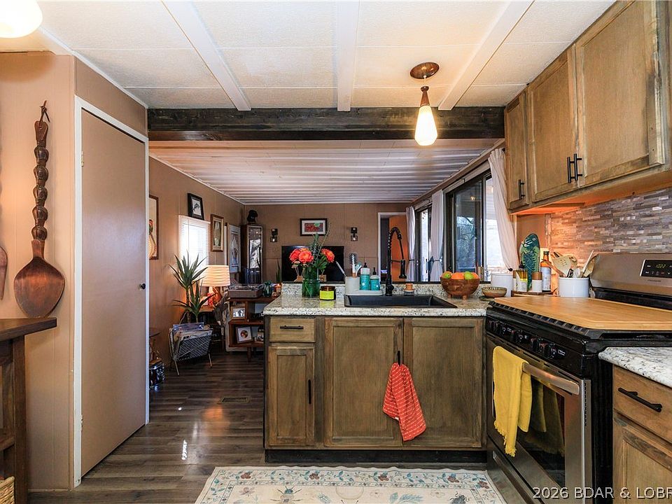 7th image of this home