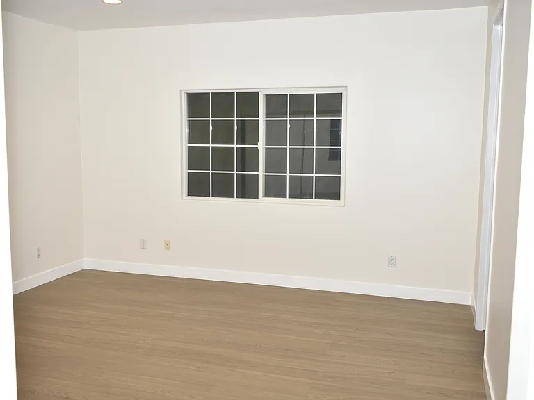4751 Haskell Ave — Photo 27
