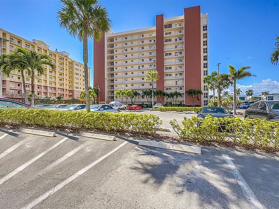 4th image of 1391 S Ocean Boulevard #1006