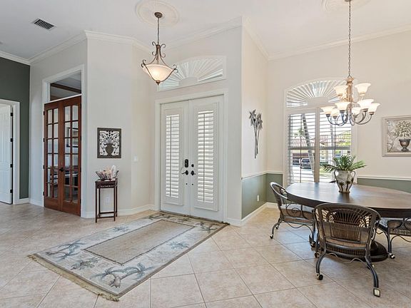 4th image of 987 Hunt Ct