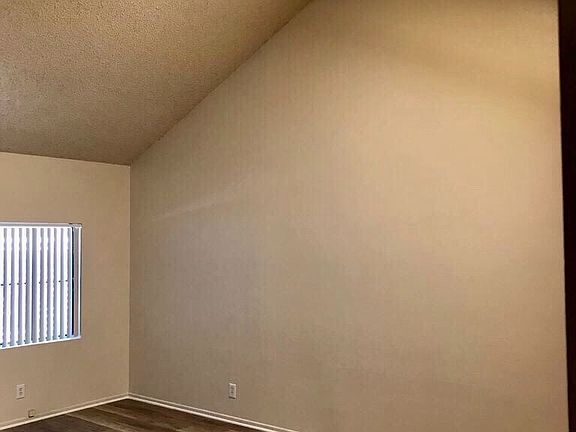 3rd image of 7452 Hazeltine Ave APT 305