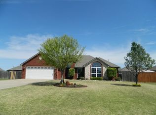 1109 Hershel Dr, Elgin, OK 73538