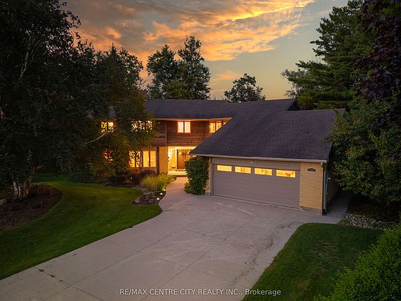 2nd image of 255 Mill Pond Cres