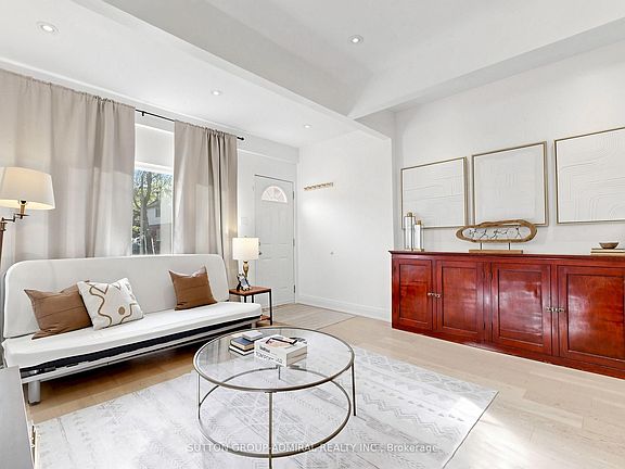 3rd image of 275 Victoria Park Ave