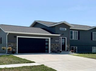 504 E 13th St, Storm Lake, IA 50588