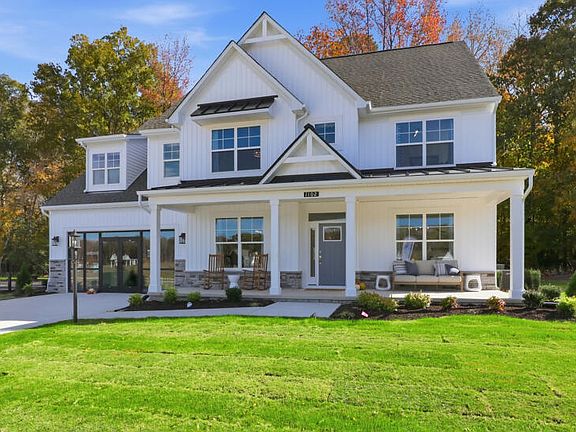 These photos are representative of this floor plan, but all options may not be available in every co