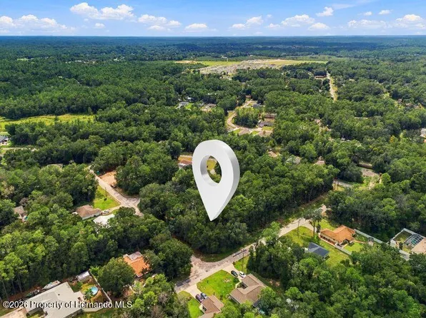 1614 W Hill Ln, Citrus Springs, FL 34434