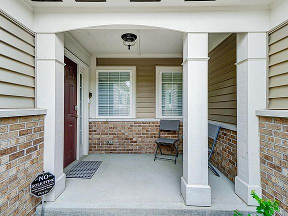 3rd image of 7876 Bridgepoint Dr