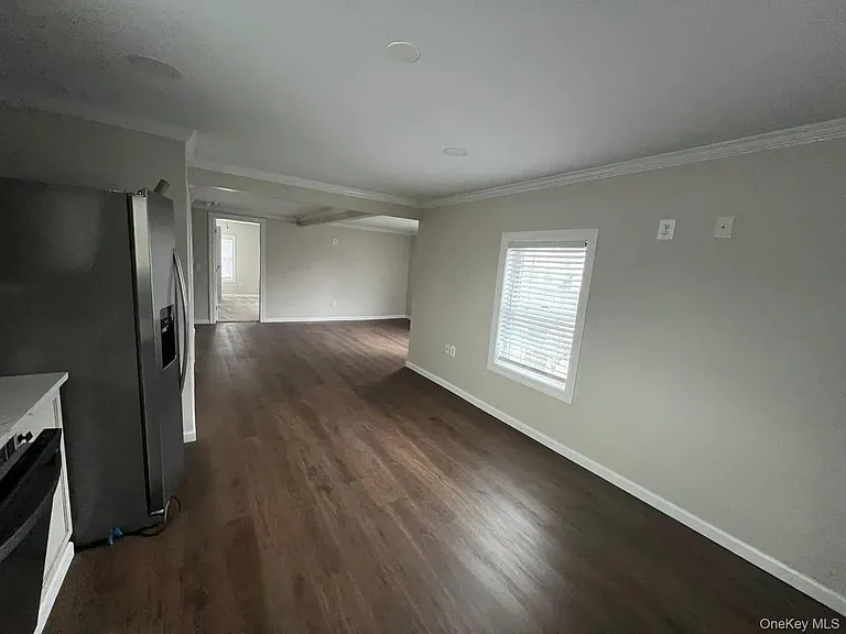 61 Cedar Ave #2 — Photo 4