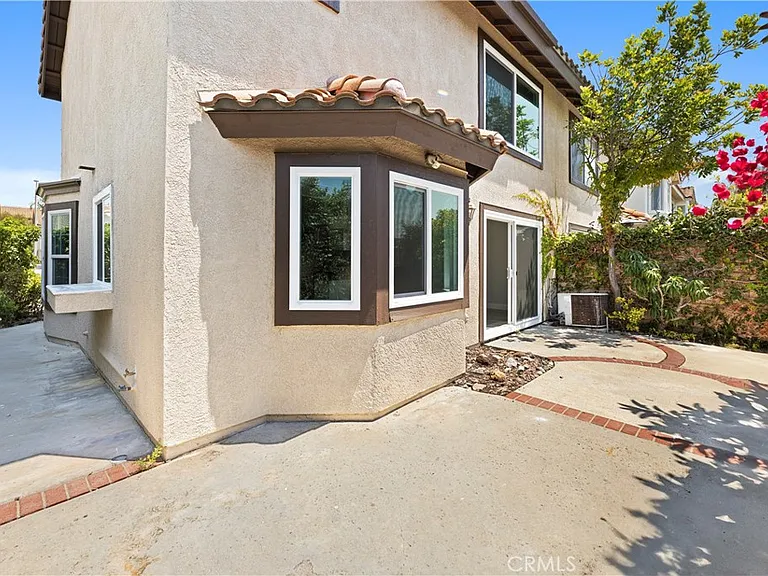 24242 Briones Dr — Photo 41