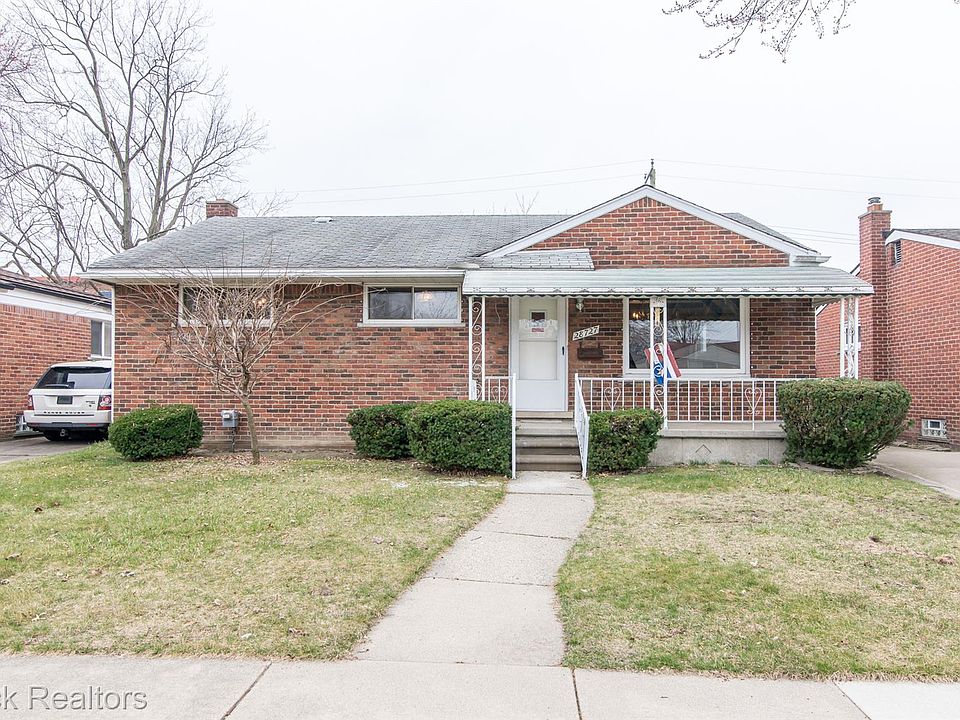 1st image of 28727 Edward Ave