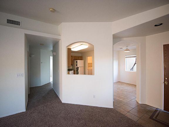 4th image of 2259 W Roundwood Pl