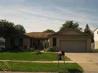 2548 Coral Dr photo 1