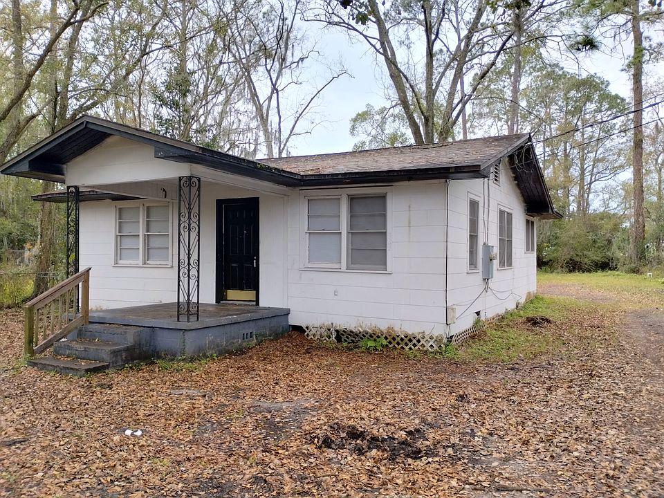 1st image of 5562 Lyle Ln
