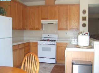 646 Black Diamond St, Pittsburg, CA