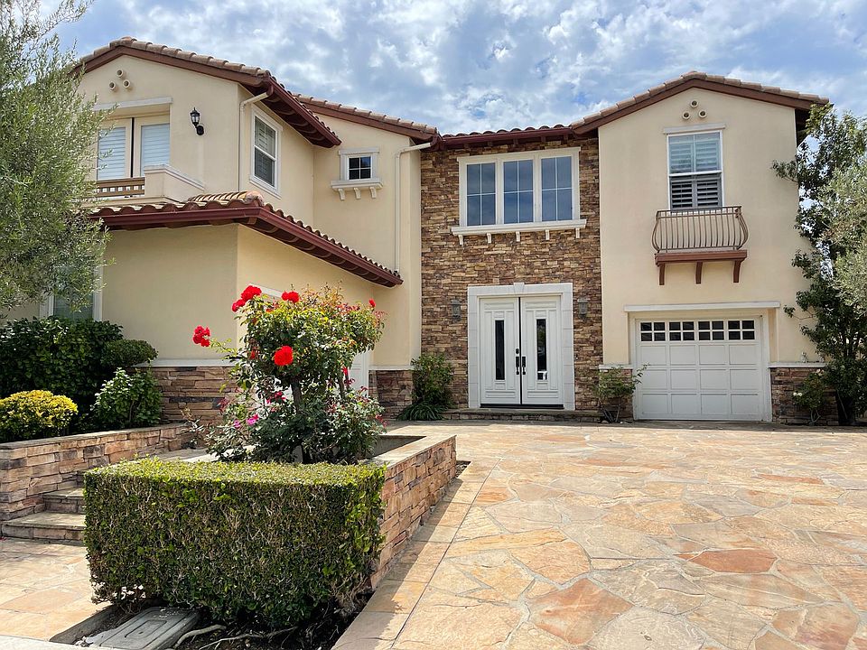 1st image of 7 Lapis Ave