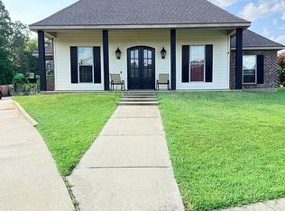 538 Feliciana Dr, Pineville, LA 71360