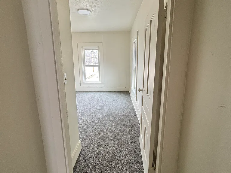 301 N 1st St #303 — Photo 12
