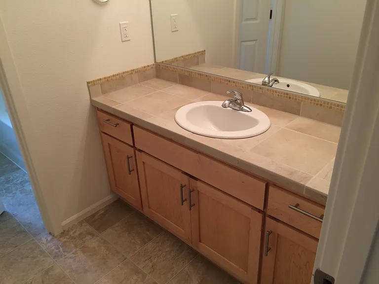 9946 NW Taylor St — Photo 13