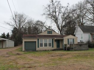 103 Carrollton Ave, Winona, MS 38967